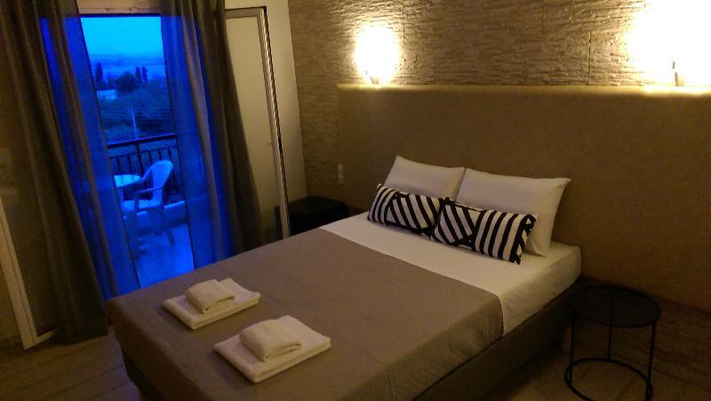 Tina Hotel Limni  Bagian luar foto