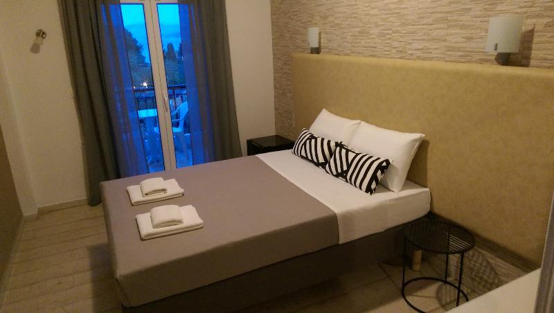 Tina Hotel Limni  Bagian luar foto